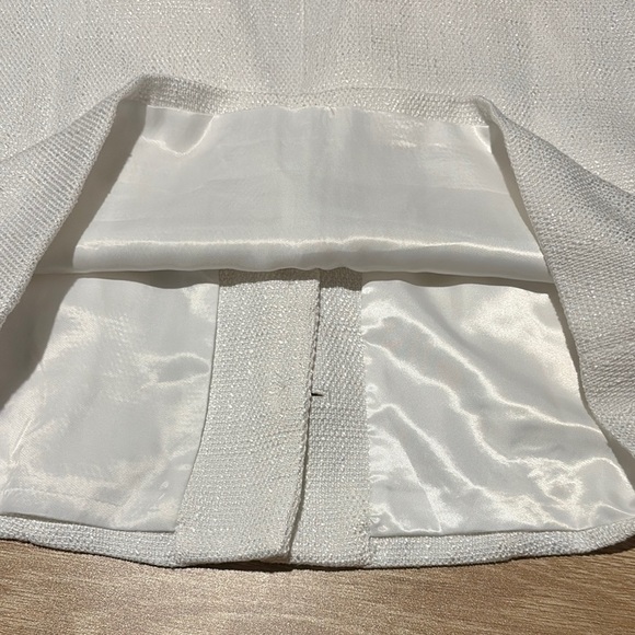 Lulu's White Textured Vest with Lapel Collar - Picture 7 of 7